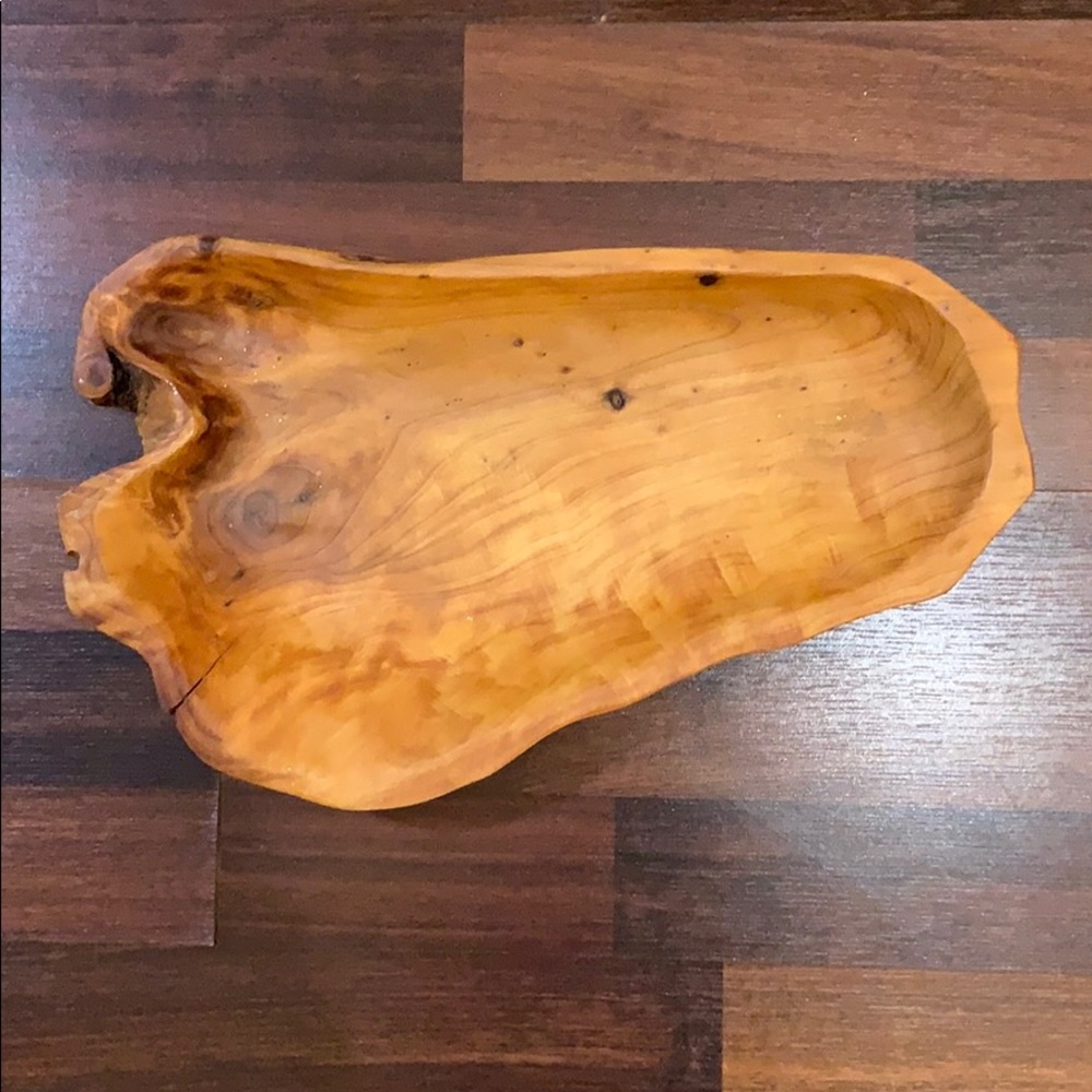 Wooden home decor accent